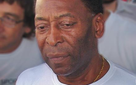 Elhunyt Pelé